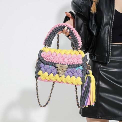 حقائب كروس مصنوعة يدويًا لحفلات الزفاف من الكروشيه للنساء، حقيبة كتف بغطاء قلاب للسهرة in Kuwait