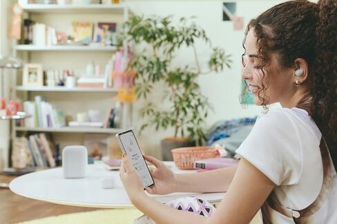 سماعات رأس Sony LinkBuds Fit اللاسلكية تمامًا والمانعة للضوضاء، صغيرة وخفيفة مع دعامات Air Fitting مطورة حديثًا، باللون الأسود in Saudi Arabia
