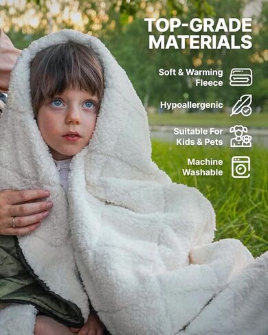 بطانية صوف خارجية مضادة للماء للسفر - بطانية دافئة باللونين الأخضر/الأبيض - سجادة خارجية من الصوف مزدوجة الجوانب مع حقيبة للتخييم والنزهات والشواطئ والملاعب in Kuwait