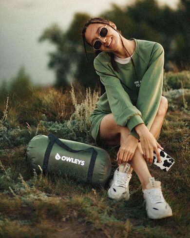 بطانية صوف خارجية مضادة للماء للسفر - بطانية دافئة باللونين الأخضر/الأبيض - سجادة خارجية من الصوف مزدوجة الجوانب مع حقيبة للتخييم والنزهات والشواطئ والملاعب in Kuwait