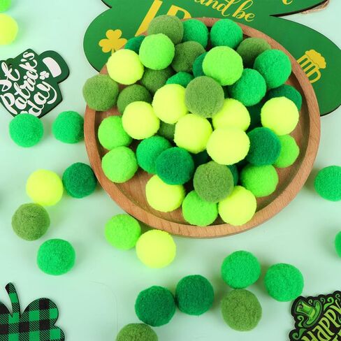 200 قطعة من كرات اللباد الصغيرة لعيد القديس باتريك، كرات اللباد الصوفية بقطر 30 مم، كرات اللباد الخضراء الأيرلندية لعيد القديس باتريك، تلبيد الربيع الأيرلندي وديكور إكليل in Kuwait