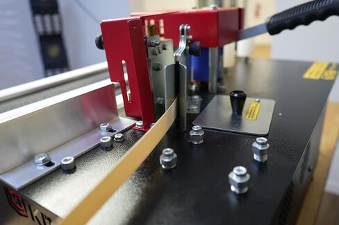 إصدار Krefeld Edgebander PEK 1000 المحمول - نظام الذوبان الساخن - حبيبات غراء بدرجة حرارة منخفضة - حل ربط الحواف مع ضمان لمدة عامين ودعم فني في الولايات المتحدة in Kuwait