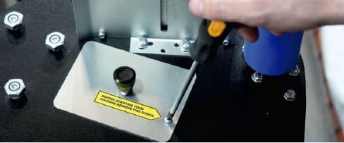 إصدار Krefeld Edgebander PEK 1000 المحمول - نظام الذوبان الساخن - حبيبات غراء بدرجة حرارة منخفضة - حل ربط الحواف مع ضمان لمدة عامين ودعم فني في الولايات المتحدة in Kuwait