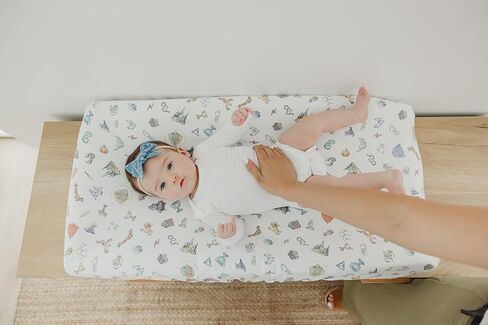 غطاء وسادة تغيير الحفاضات الفاخر "Hogwarts™" من كوبر بيرل in Kuwait