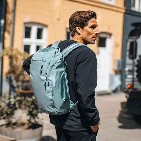 Thule Chasm Backpack 26L, Pond gray in Saudi Arabia