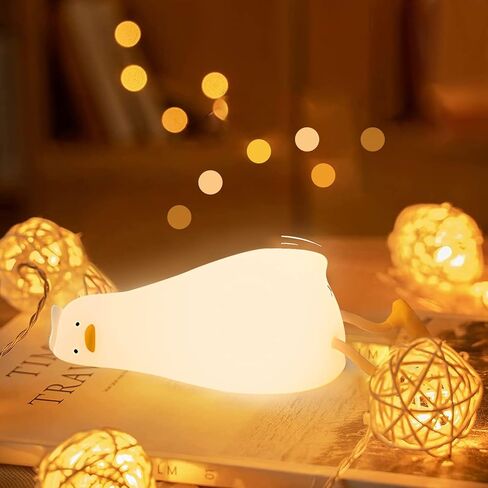 ضوء ليلي على شكل بطة مسطحة مستلقية، ضوء ليلي على شكل حيوان LED اسفنجي للأطفال، بطة مضيئة لطيفة، مصباح بجانب السرير من السيليكون قابل للتعتيم، مصباح لمس بجانب السرير قابل لإعادة الشحن لحضانة الرضاعة الطبيعية in Kuwait