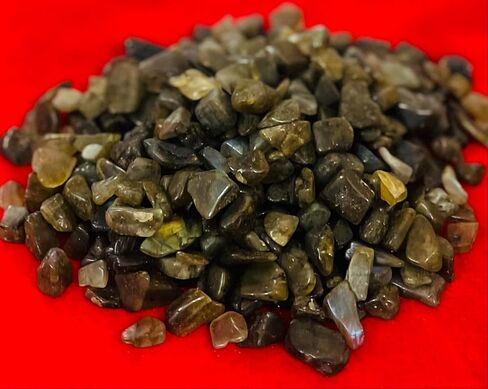 رقائق أحجار كريمة طبيعية مصقولة ومكسرة من الهنود، وكريستالات للزينة والشفاء (اللازورد) in Kuwait