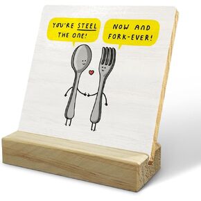 HONLUNG I Love You Gifts for Him Her,Love Themed Wooden Plaques Signs Ornaments, Romantic Love Language Sign Plaquefor Home Desk Decorative, Gifts for Girlfriend Boyfriend