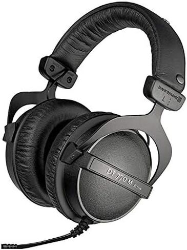 سماعات رأس Beyerdynamic DT 770M (80 أوم) مع حزمة حافظة سماعات الرأس ذات الغلاف الصلب (عنصران) in Kuwait