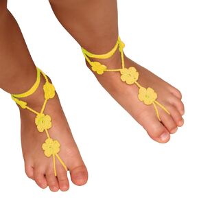 Hand Crochet Flower Barefoot Sandals, Boho Beach Wedding Shoes, Flower Girl Foot Jewelry, Flower Girl Gift, Boho Beach Shoes, Mommy and Me Beach Outfit (White, XS Kid size 11-2)