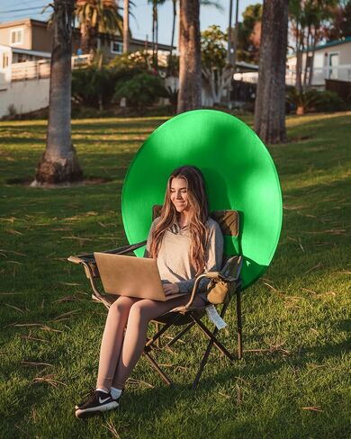 Webaround Big Shot 56" | Green | Portable Collapsible Webcam Backdrop | Attaches to Any Chair | Wrinkle-Resistant Fabric | Ultra-Quick Setup and Takedown | Perfect for Zoom, Webex, Teams, etc. in Saudi Arabia