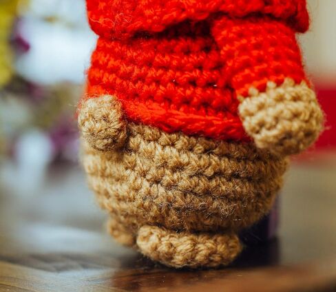 Crochet Craft Kit CAT, Arts and Crafts for Teens and Adults, All Materials Included, Step by Step Illustrated Instructions with 45 Pictures, Hypoallergenic Yarn in Saudi Arabia