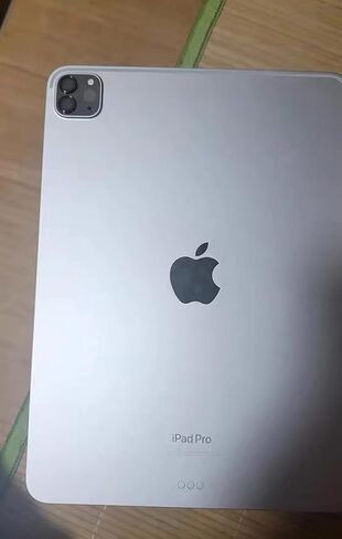 واقي شاشة زجاجي مقوى لجهاز iPad Pro 2020 و2021 و2022 - متوافق مع iPad Pro 11" و12.9" - أسود in Kuwait