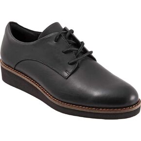 SoftWalk Women's Willis Oxford