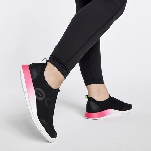 OOFOS Women’s OOmg Sport Low Shoe, White - Lightweight Recovery Footwear - Reduces Stress on Feet, Joints & Back - Machine Washable - Women’s Size 10 in Kuwait