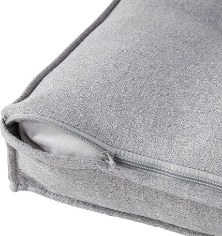 Happy Hounds Milo Square Tufted Pillow Dog Bed, Scarlet, Small (24" x 24") in Kuwait