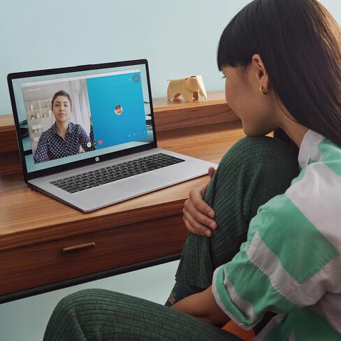 كمبيوتر محمول HP مقاس 17.3 بوصة، شاشة HD+، Intel Core 3 100U، ذاكرة الوصول العشوائي 8 جيجابايت، 256 جيجابايت SSD، Intel Graphics، Windows 11 Home، 17-cn4010nr (2024) in Saudi Arabia