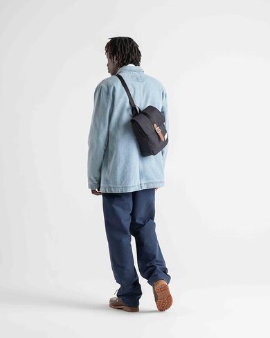 Herschel Supply Co. Retreat Sling Bag, Black, Standard in Saudi Arabia
