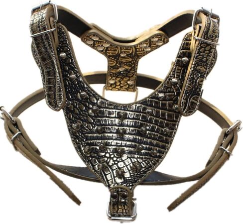 أطواق جلدية للكلاب متوسطة وكبيرة مرصعة بأشواك جلدية، مجموعة أحزمة متطابقة مكونة من قطعتين لبيت الثور، الدرواس، الملاكم، جحر الثور in Kuwait