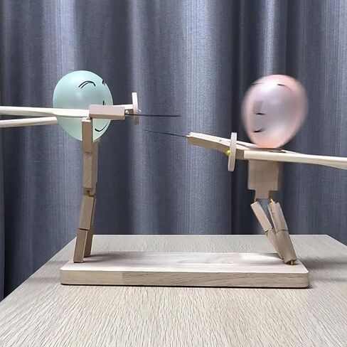 دمى سياج خشبية، معركة بالون رجل الخيزران، لعبتين قتال رجل خشبي، لعبة حفلة بالون سياج جديدة، مع 30 بالونة، 4 أسلحة عشوائية in Kuwait