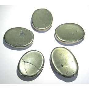 crystalmiracle Beautiful Seven Chakra Worry Stone Wellness Crystal Healing Gemstone for Positive Energy Powerful Thumb Stones Meditation Reiki Feng Shui Gift for Men Women