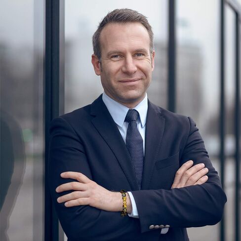 2 Pieces 12 mm Feng Shui Bead Bracelet Chinese Bracelet with Hand Carved Black Amulet Bead Bracelet Pi Xiu for Attracting Wealth and Good Luck for Women Men in Kuwait