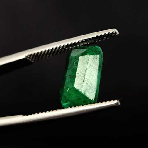 GEMHUB 3.00 Carat Square Cut 100% Natural Colombian Green Emerald Loose Gemstone for Mukti Purpose Use U-1019 in Kuwait