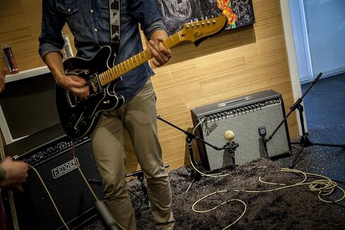 فيندر مضخم صوت كومبو 40 من شامبيون in Kuwait