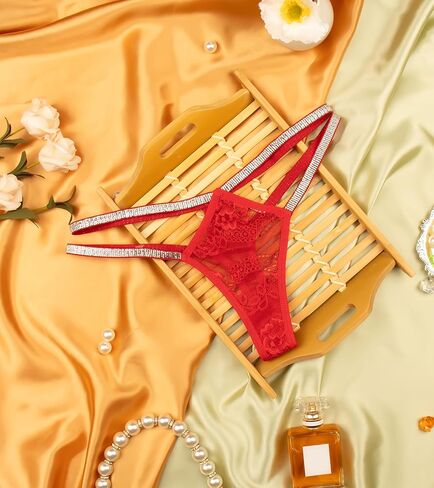 ملابس داخلية نسائية من الدانتيل اللامع من Banamic in Kuwait