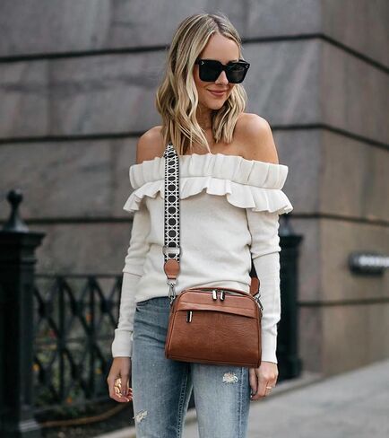 حقائب كروس للنساء من Love Delivery حقيبة كتف صغيرة من جلد البولي يوريثان الناعم مع 3 أشرطة مجانية وقلادة لطيفة in Kuwait