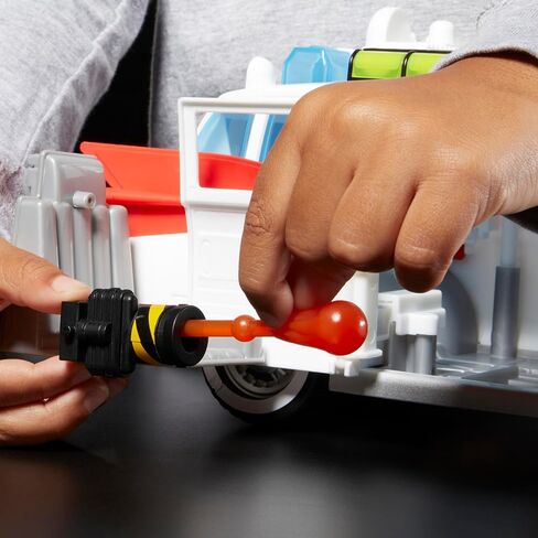 لعبة سيارة Ghostbusters Track & Trap Ecto-1 مع ميزات مخيفة، ملحق Slimer Tech Ecto-Stretch Tech، متوافق مع ألعاب مقاس 5 بوصات، 4+ in Kuwait