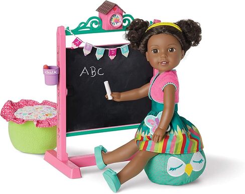 دمية American Girl WellieWishers مقاس 14.5 بوصة جاهزة لتعلم مجموعة اللعب المدرسية في الحديقة مع سبورة ولعبة، للأعمار من 4 سنوات فما فوق in Saudi Arabia