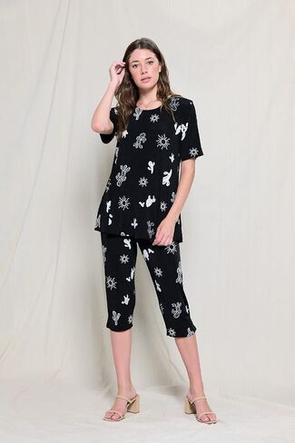 Jostar Women's 2 Piece Set – Short Sleeve T Shirts Top and Capri Pants with Side Slit Stretchy Casual Outfit 9003BN-SRP1-W379-GRN M in Saudi Arabia