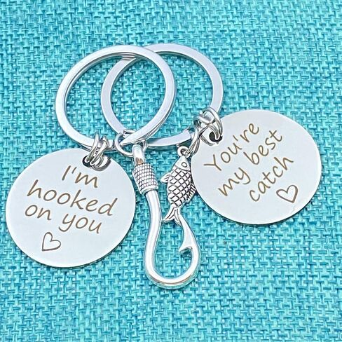 Couple Keychain Set for Boyfriend Girlfriend Husband Wife I'm Hooked on You You're My Best Catch Key Chain for Women men Valentines Day Wedding Christmas Birthday Gift Anniversary Jewelry for Lovers in Saudi Arabia