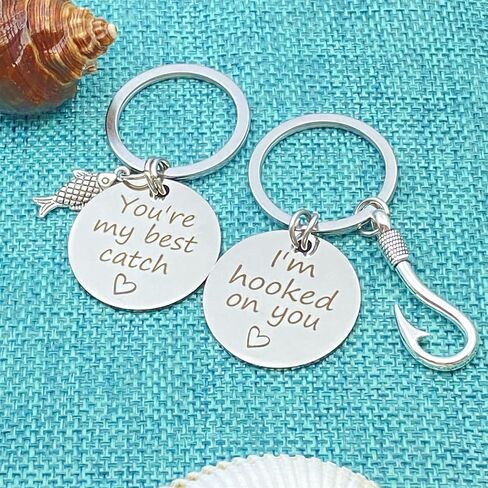 Couple Keychain Set for Boyfriend Girlfriend Husband Wife I'm Hooked on You You're My Best Catch Key Chain for Women men Valentines Day Wedding Christmas Birthday Gift Anniversary Jewelry for Lovers in Saudi Arabia
