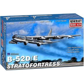 (MINGF) Models 014745 1/144 B-52 D/E Stratofortress Model Kit, White