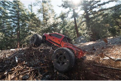 ARRMA RC Truck Big Rock 6S 4WD BLX 1/7 Monster Truck RTR (البطارية والشاحن غير متضمنين) أبيض، ARA7612T3 in Saudi Arabia