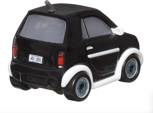 Cars 3 - Die Cast - Cryptid Buster Lightning McQueen (HKY29) in Saudi Arabia