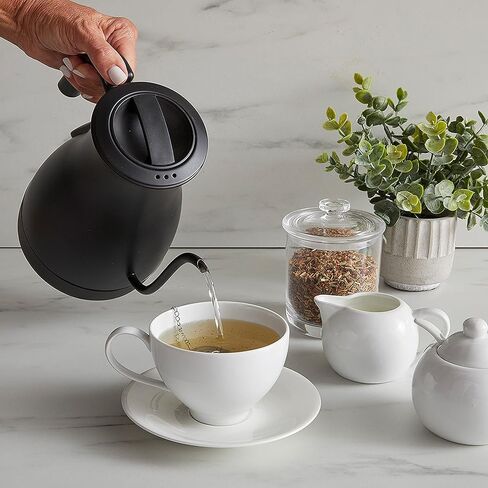 غلاية كهربائية من Chef'sChoice مصنوعة من الفولاذ المقاوم للصدأ بقدرة 1200 واط مع خاصية الإغلاق التلقائي والحماية من الغليان الجاف، سعة 1 لتر، باللون الأسود in Kuwait