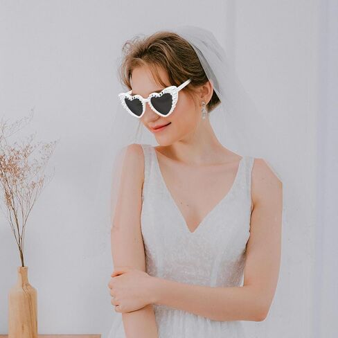 نظارات شمسية للعروس، نظارات شمسية لحفلات العزوبية، زينة الخطوبة، ملحقات دش الزفاف، نظارات شمسية على شكل قلب الحب، هدية للعروس in Kuwait