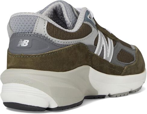 حذاء رياضي برباط من New Balance للجنسين Child FuelCell 990 V6 in Saudi Arabia