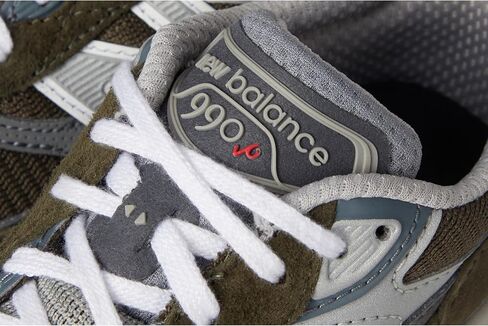 حذاء رياضي برباط من New Balance للجنسين Child FuelCell 990 V6 in Saudi Arabia