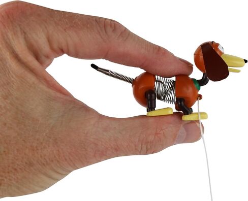 أصغر إصدار من Slinky Collector في العالم باللون الأسود. لعبة المشي الربيعي، لعبة فيدجيت، هدايا وهدايا الحفلات، ألعاب للبنات والأولاد in Kuwait