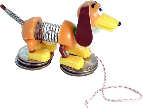 أصغر إصدار من Slinky Collector في العالم باللون الأسود. لعبة المشي الربيعي، لعبة فيدجيت، هدايا وهدايا الحفلات، ألعاب للبنات والأولاد in Kuwait