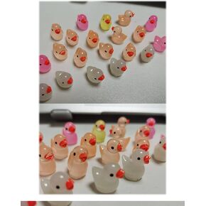 40 Pcs Cute Duck Soot Sprites Car Rearview Mirror Accessories for Car Interior Decoration Dashboard Car Ornament Mirror Interior Decors