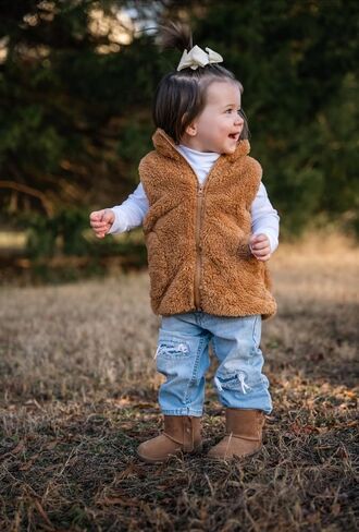 AIWUHE Toddler Boys Girls Fleece Vest Kids Polar Fleece Zipper Jacket Sleevless Fall Winter Warm Outerwear With Pockets 2-6Y in Kuwait