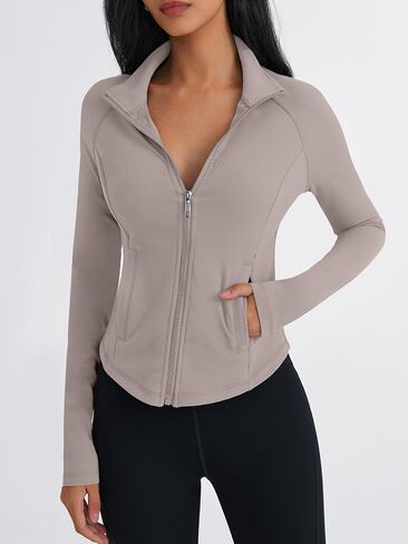 Trendy Queen Women's Athletic Full Zip Lightweight Jacket Long Sleeve Workout Tops Slim Fit Hoodies in Saudi Arabia
