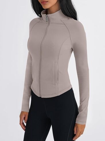 Trendy Queen Women's Athletic Full Zip Lightweight Jacket Long Sleeve Workout Tops Slim Fit Hoodies in Saudi Arabia