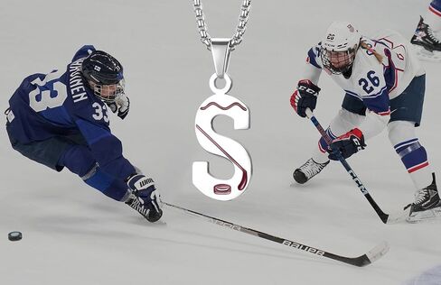 Stainless Steel Hockey Letters Necklace Teammates Graduation Season Team Player Pendant with Chain in Saudi Arabia