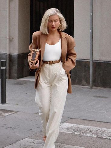 REORIA Women's Long Sleeve Bodysuits Basic V Neck Slim Comfy Lightweight Layering Going Out Tops Fall Winter Outfits in Kuwait